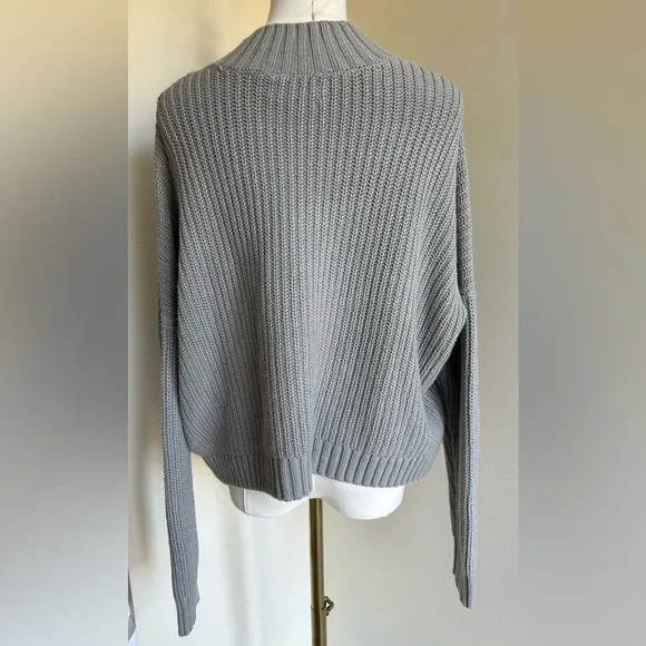 Hollister Gray Sweater- Medium - Picture 7 of 9